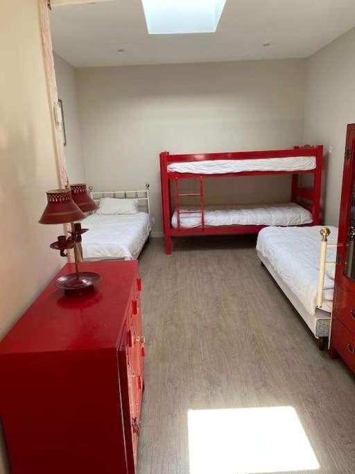 La Maison De Lea, Chambres D'Hotes De 14 Couchages Tournus Extérieur photo