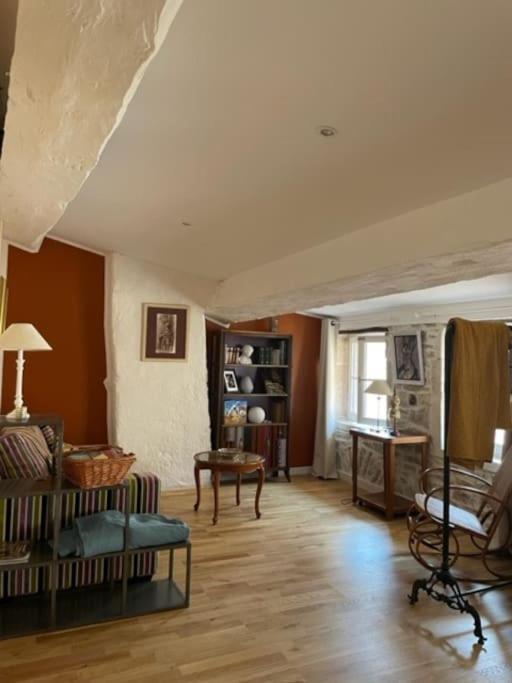 La Maison De Lea, Chambres D'Hotes De 14 Couchages Tournus Extérieur photo